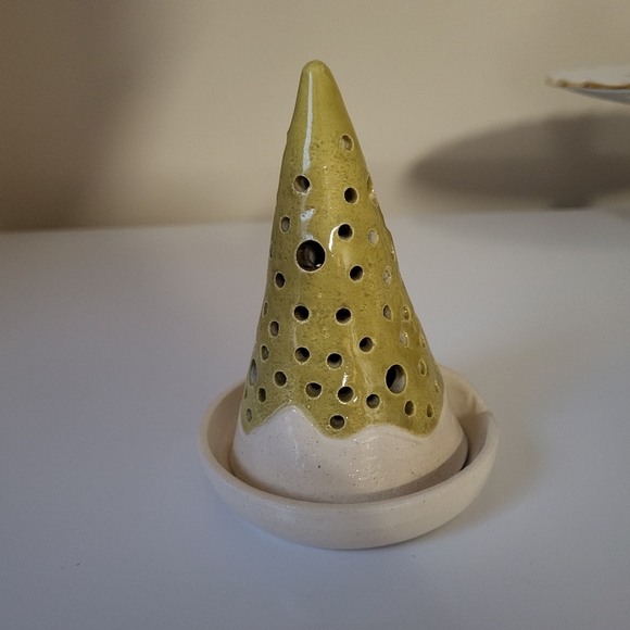 Mess Pottery Pine Tree Luminary with Underplate Candle Holder - Picture 12 of 16